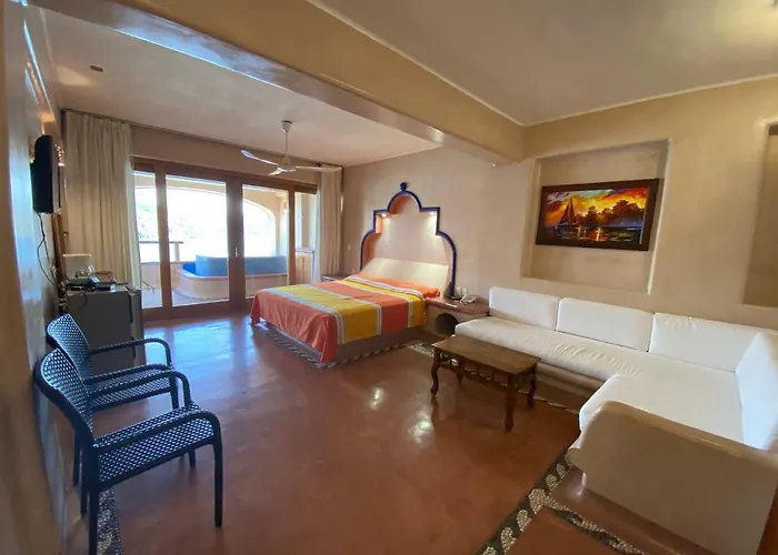Del Pescador Zihuatanejo